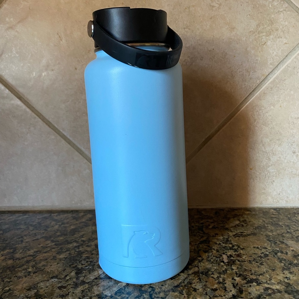 RTIC Light Blue Bottle 32 oz Water Bottle